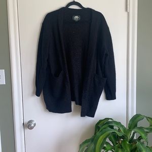 Roots XL Black Cardigan